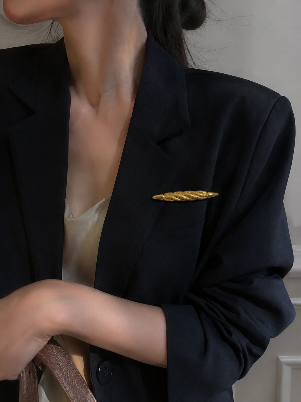 Vintage Christian Dior Rope Gold Tone Bar Brooch
